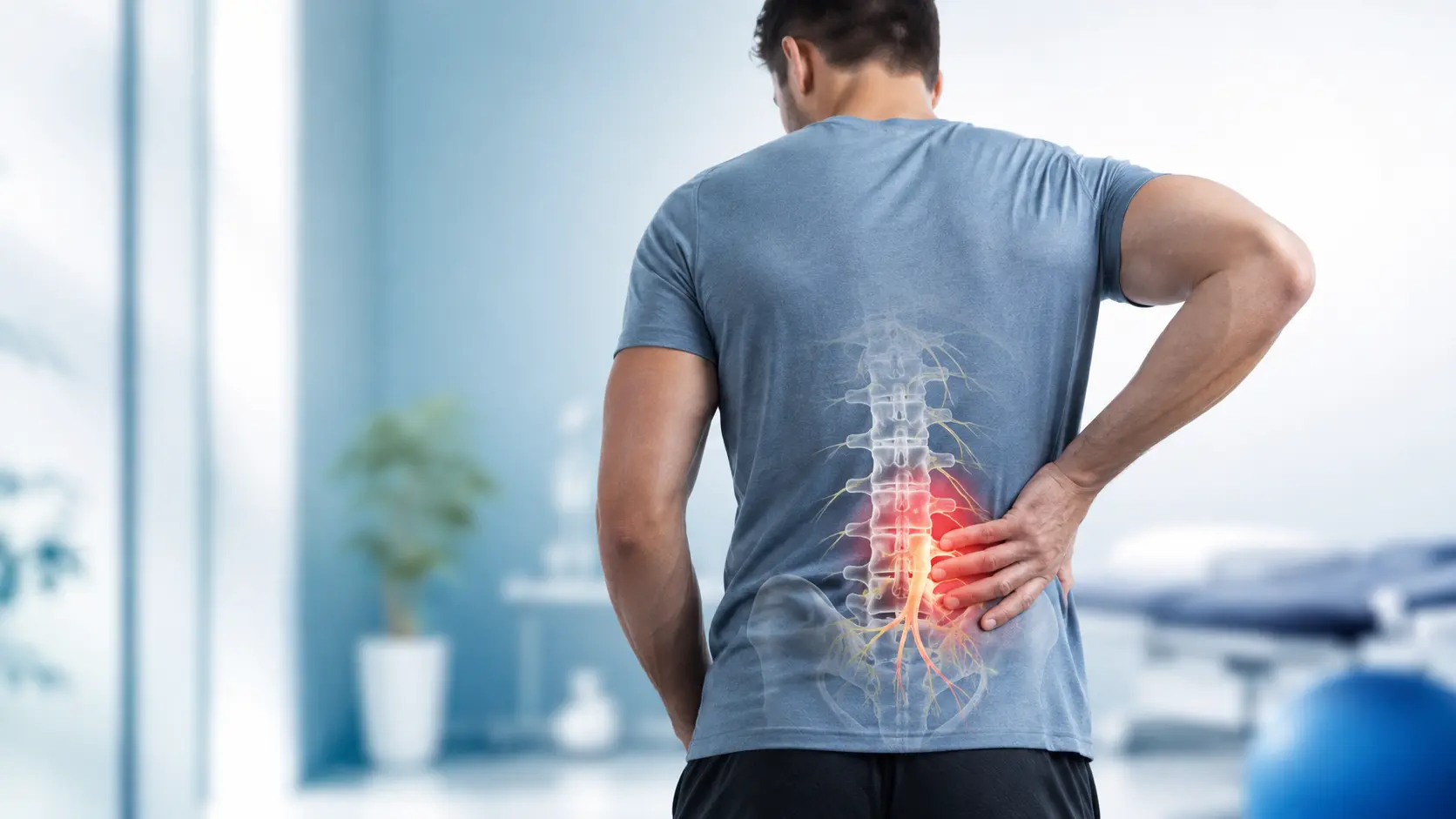 Pinched Nerve in the Lower Back: Symptoms, Causes, and Warning Signs